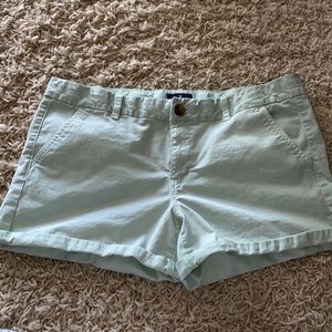 American Eagle mint midi shorts size 18